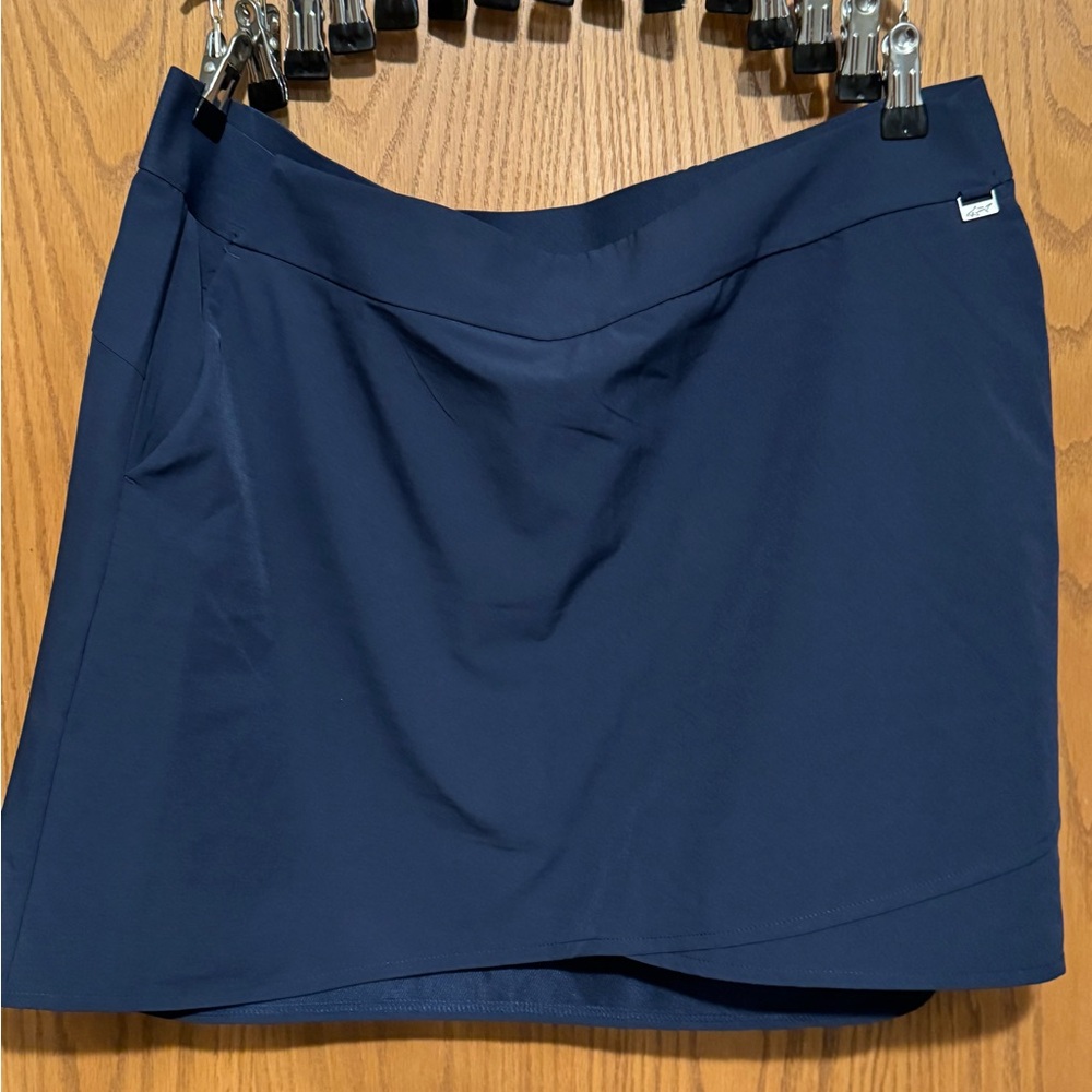 Greg Norman XL Navy Blue Skort